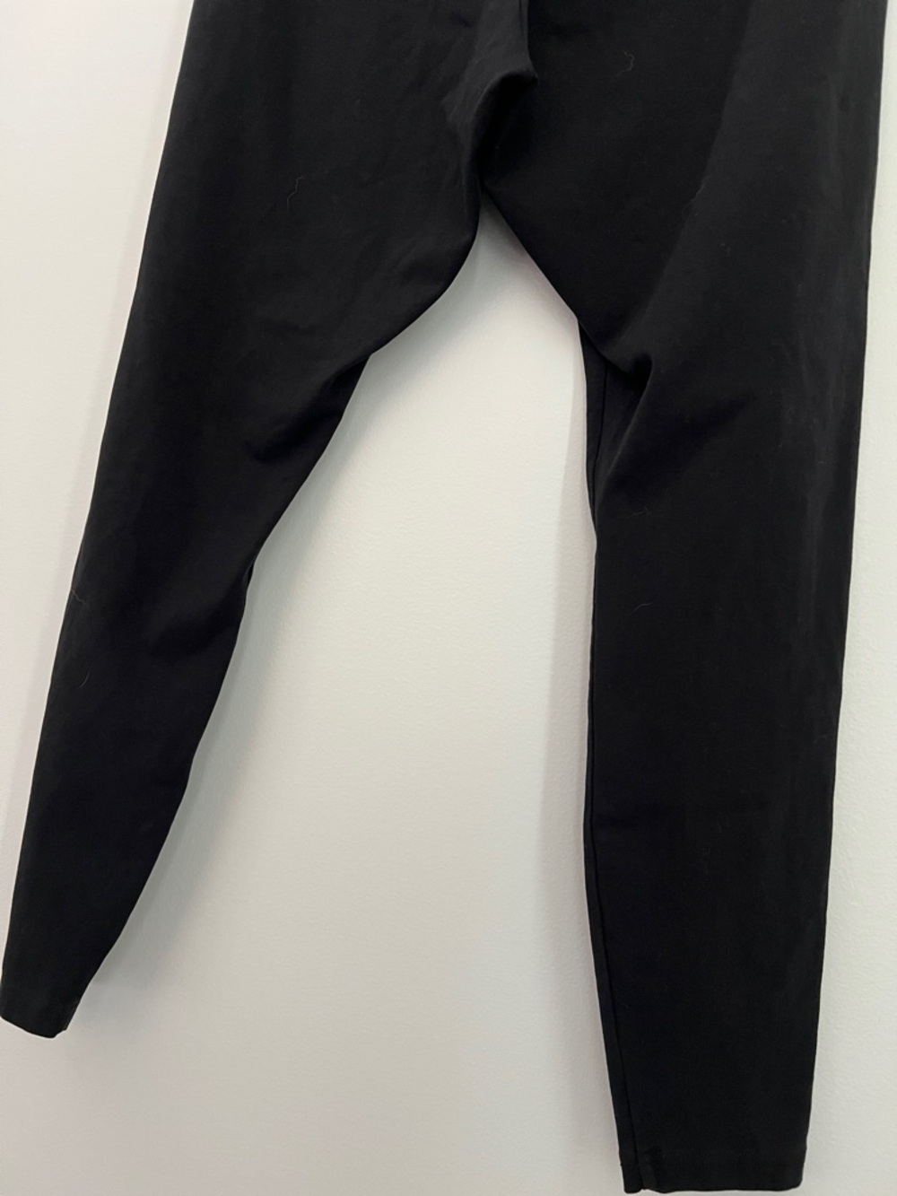L.L. Bean | Black 90% Cotton 10% Spandex Leggings Activewear #515701 Size LP - Picture 8 of 13